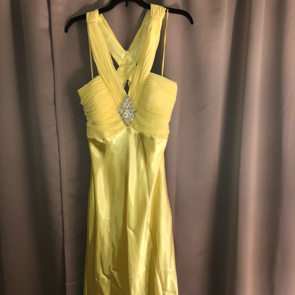 “Elegant Yellow Dress”